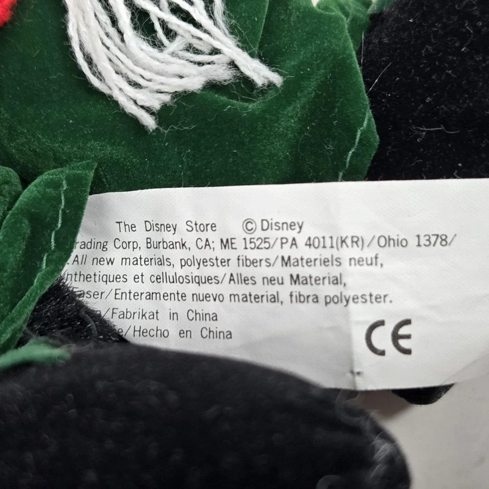 VINTAGE Disney Store Free Standing Mickey Mouse Ice Skater Sweater Winter‎ 12
